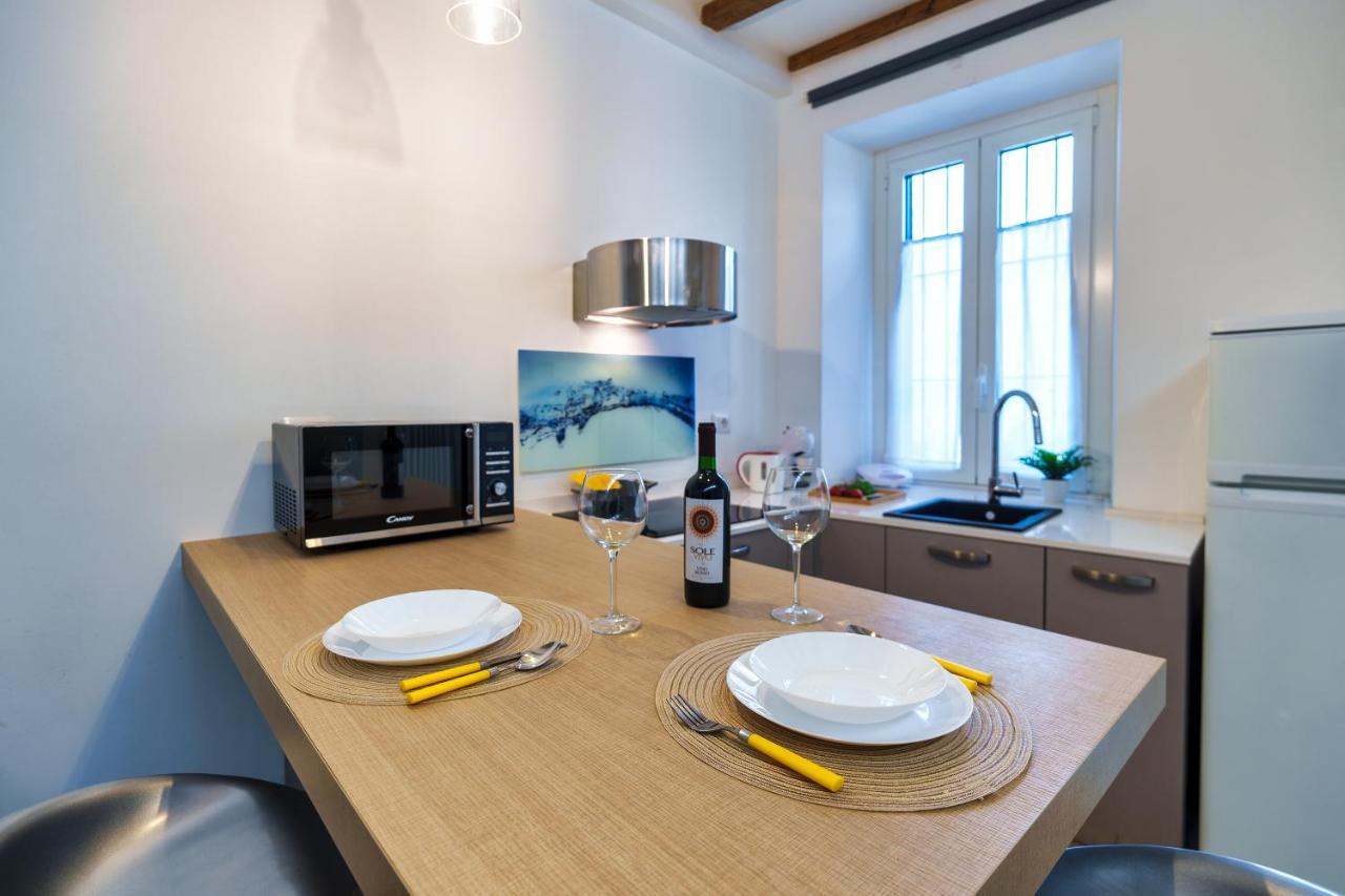 Apartament Duomo In 10 Minutes - Modern Close To Cadorna Station Mediolan Zewnętrze zdjęcie